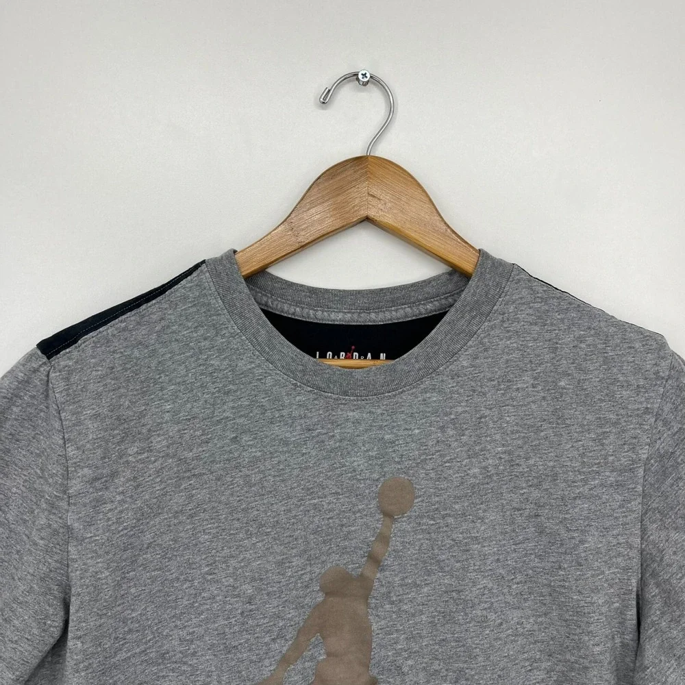 Jordan Air T-Shirt Men's M‎ Gray Jumpman Logo Solid Crew Neck Short Sleeve